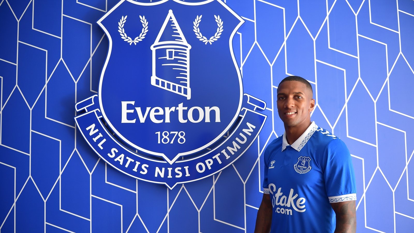 Transfers: Young joins Everton, Grant back at Bohs