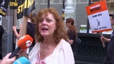 Susan Sarandon joins picket lines in New York