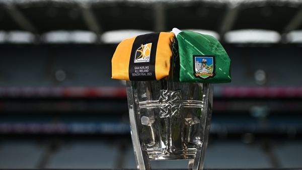 Which colours will the Liam MacCarthy Cup be wearing on Sunday evening?