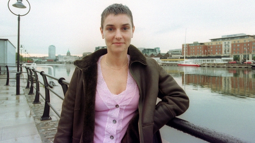 Sinéad O'Connor on the River Liffey's South Quays in Dublin in 2000 (Pic: RollingNews.ie)