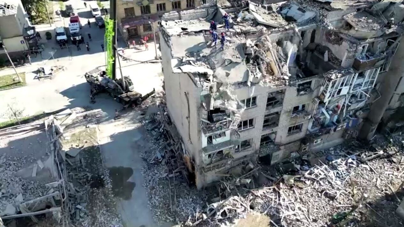 Seven killed as Russian missiles destroy apartments