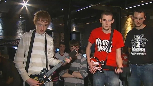 Playing Guitar Hero, 2008