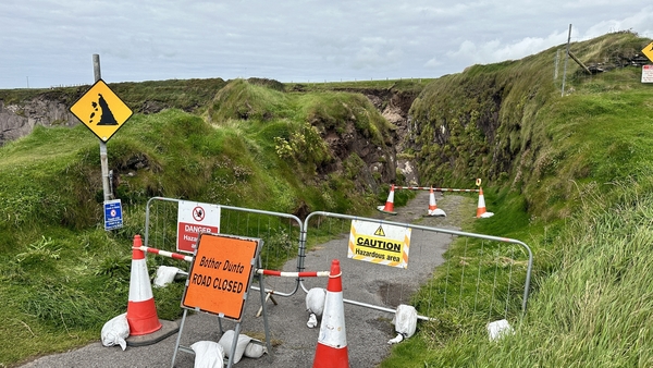 Access to Binn Bán beach has been closed until further notice