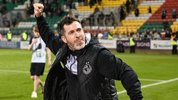 Stephen Bradley salutes the Shamrock Rovers fans