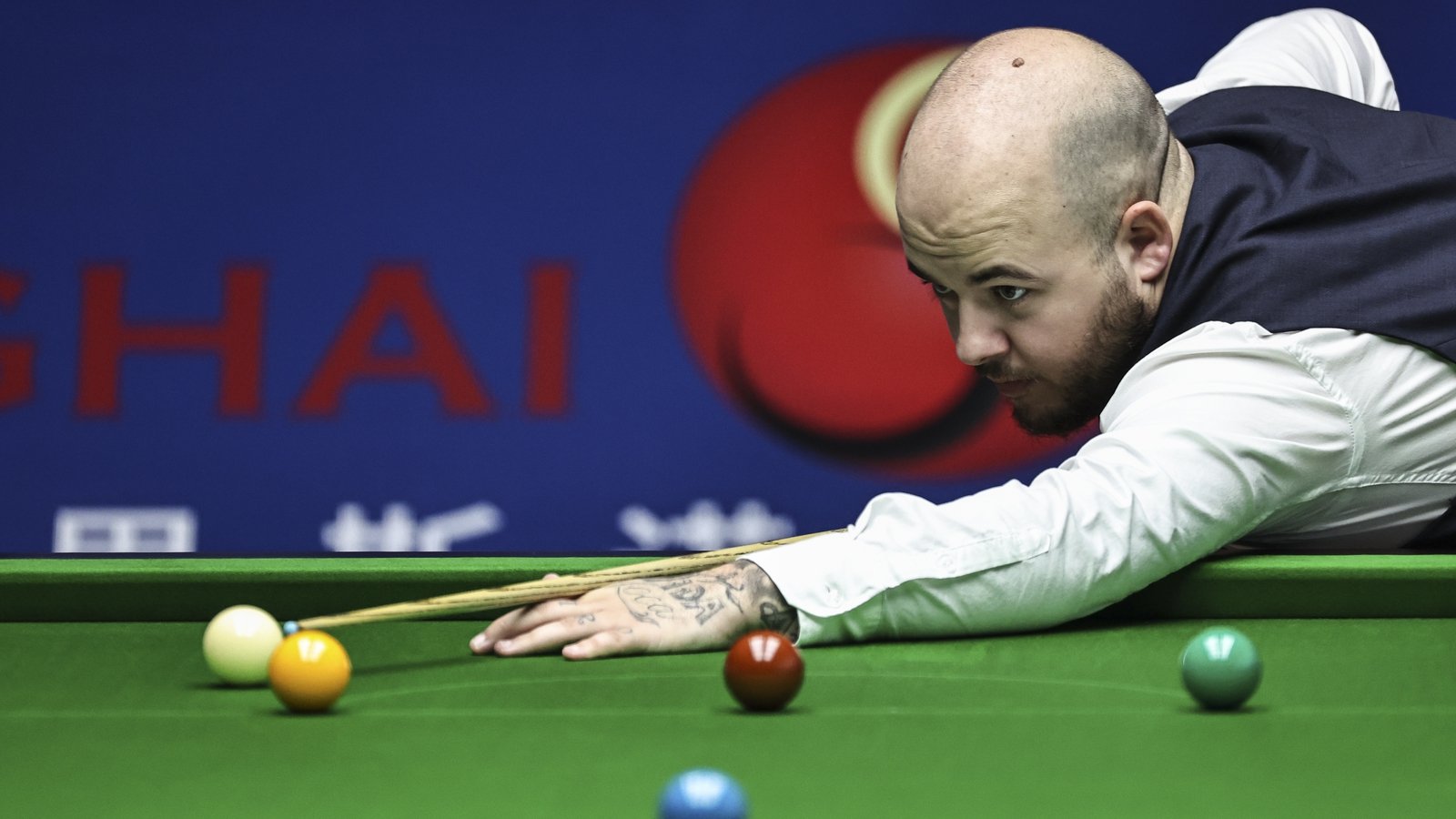 Brecel recovers to book quarter-final spot in Shanghai
