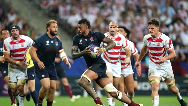 Courtney Lawes runs in for his try