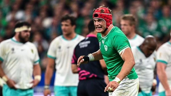 Josh van der Flier carried on in Paris after an early knock