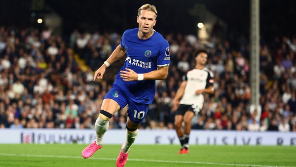 Mykhaylo Mudryk celebrates his goal against Fulham