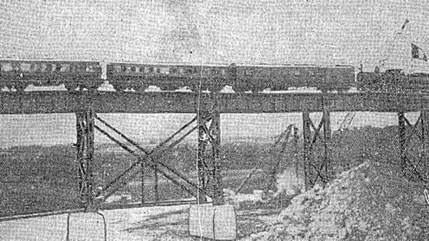 A view of the old ten arch bridge in Mallow - this is how the viaduct looked before its destruction in August 1922 Photo: National Library of Ireland, EAS_0907