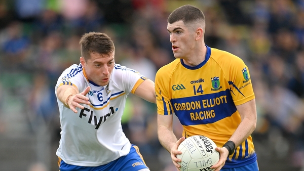 Conor Frayne of Summerhill (r) in action against Gavin McGowan of Ratoath