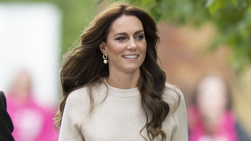 Kate Middleton channels sweater weather in knit two-piece