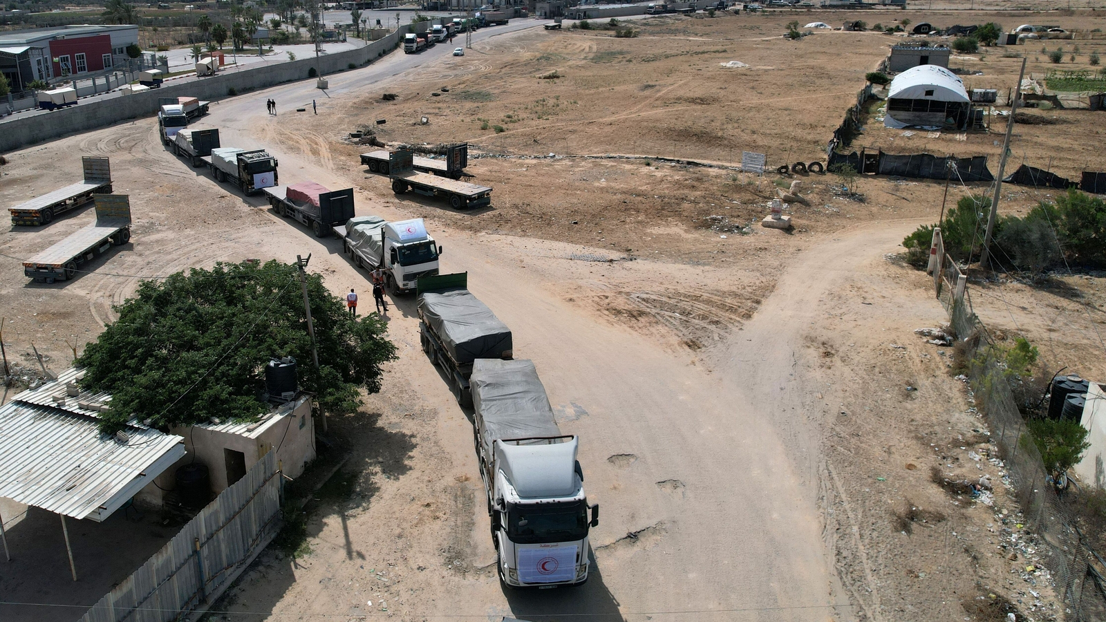 As it happened: Aid trucks arrive into Gaza from Egypt