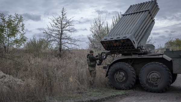 Soldiers of the 59th Motorized Brigade of the Ukrainian army prepare to fire on Russian positions in Donetsk Oblast