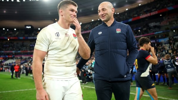 England head coach Steve Borthwick (R) with captain Owen Farrell after the game