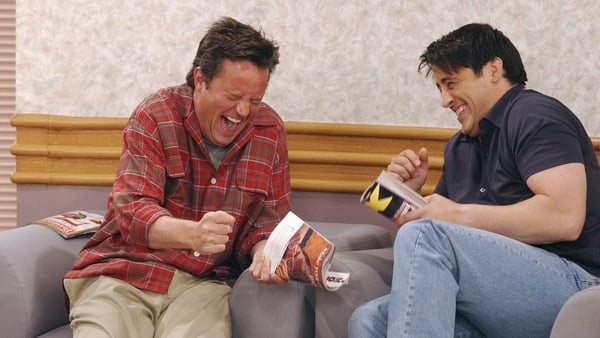 Matthew Perry as Chandler Bing, Matt LeBlanc as Joey Tribbiani in Friends