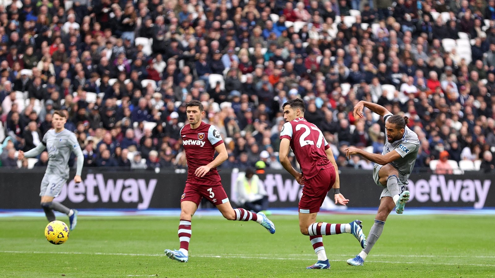 West Ham 0-1 Everton: Dominic Calvert-Lewin's second-half strike