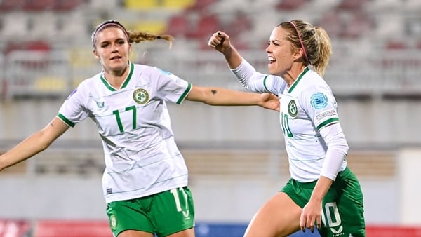 Jamie Finn (L) runs to celebrate with Denise O'Sullivan after her winner