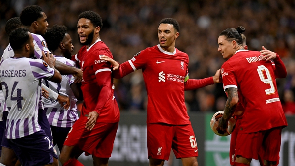Frustrations come to the boil for Trent Alexander-Arnold (C), Joe Gomez and Darwin Nunez of Liverpool