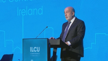 Central Bank Governor urges credit unions to embrace change