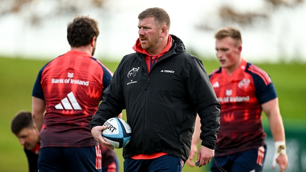 Andi Kyriacou (centre) says Munster have been focusing on the breakdown in training this week