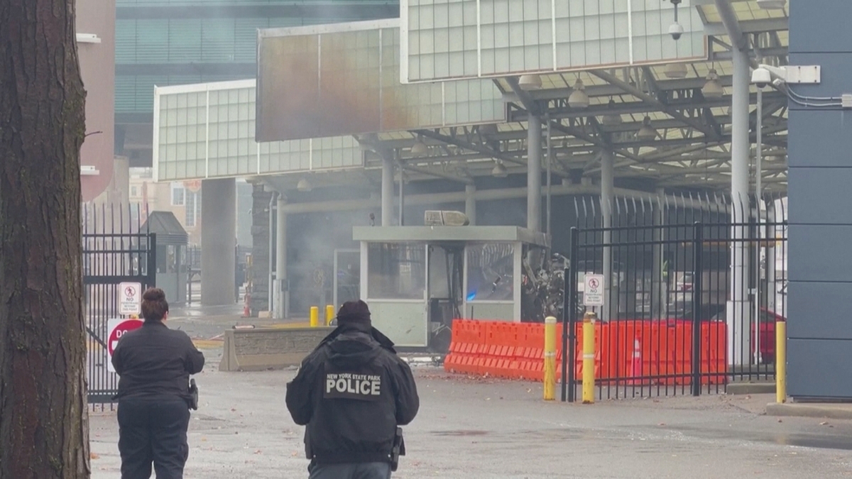 Two People Dead After Car Explosion At US Canada Border Morning   001f2bf1 1200 