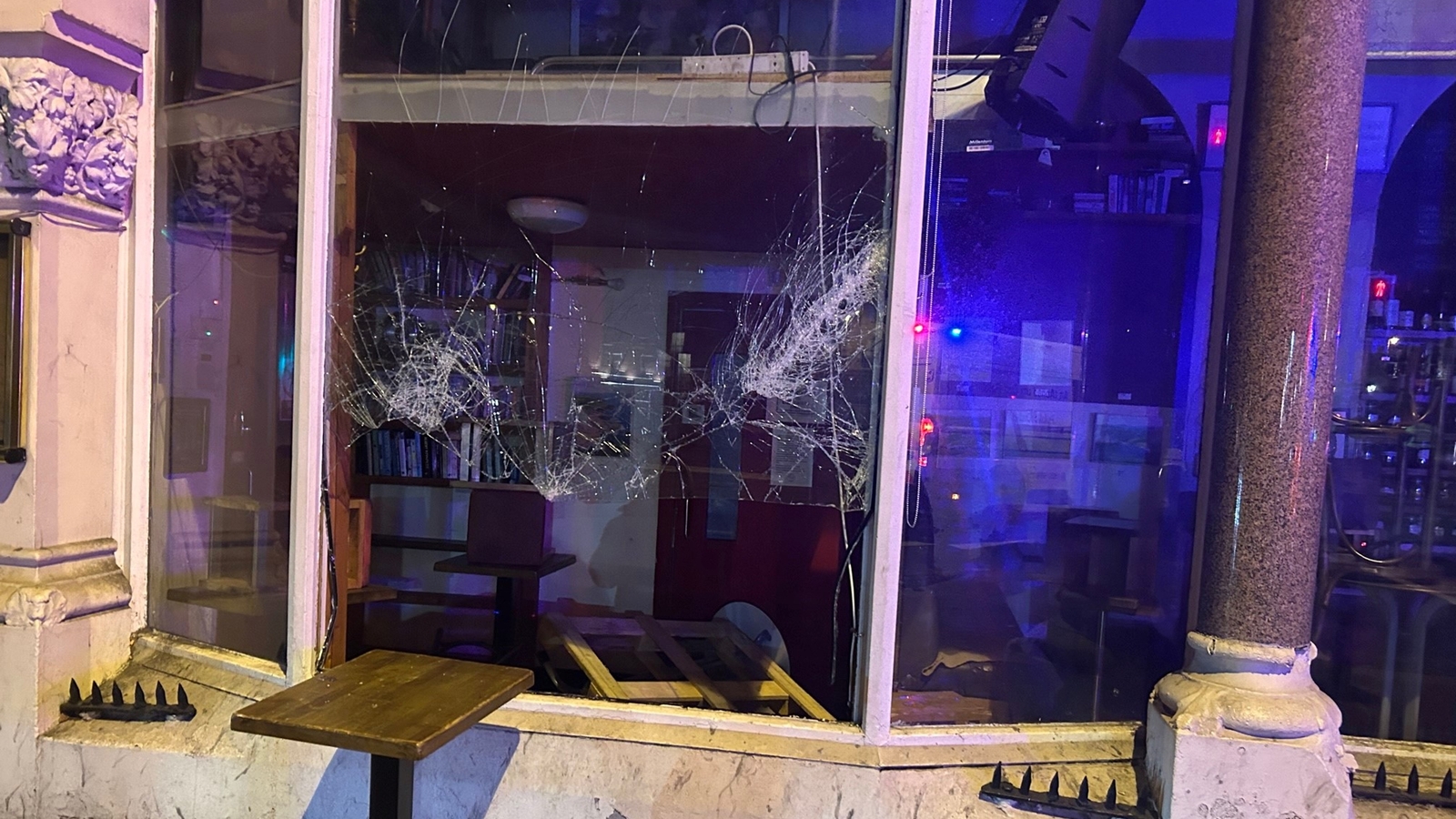 As it happened: Enhanced policing plan after riots