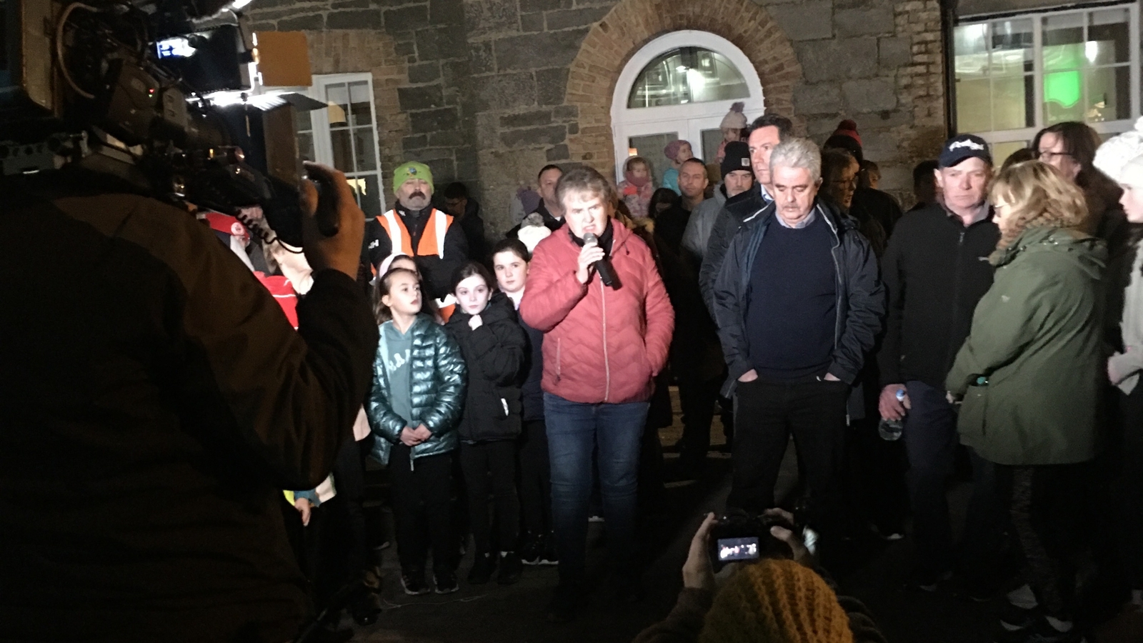 Plan to asylum seekers in hotel put on hold