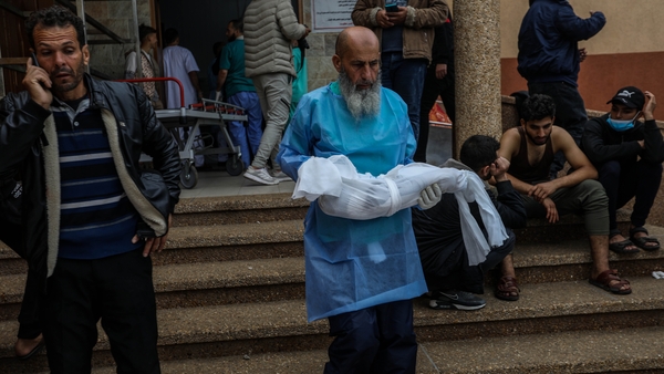 Ospidéal in Khan Younis, Gaza, 5 Nollaig 2023