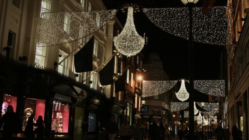 Do you leave your Christmas shop until the end?