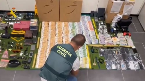 Spanish police arrest 14 airport workers after items go missing