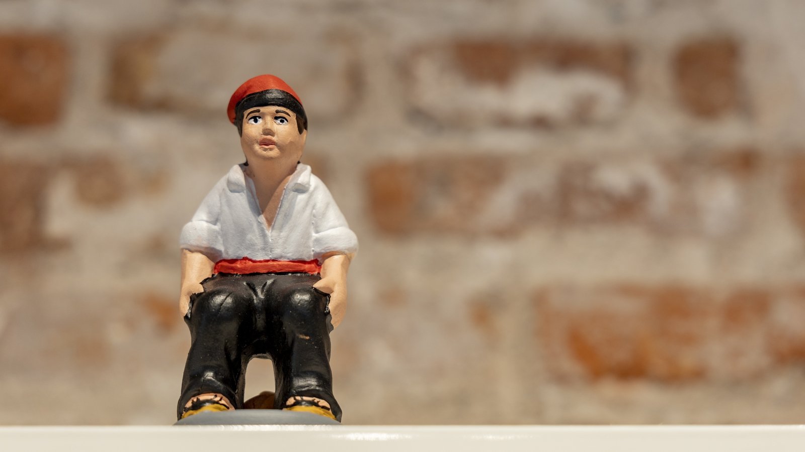 'Pooper' figures star in nativity scenes in Spain