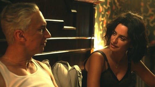 (L to R) Adam Driver como Enzo Ferrari y Penélope Cruz como Laura Ferrari. Un matrimonio complicado en la película 'Ferrari'. DIAMONDFILMS