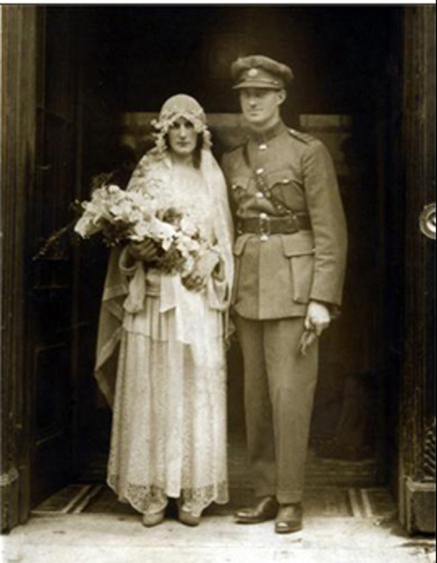 Black and white 1920s wedding photo