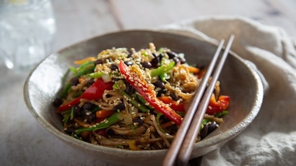 Black bean stir fry with noodles: OT