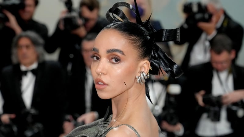 Calvin Klein Ad Starring Fka Twigs Banned 0165