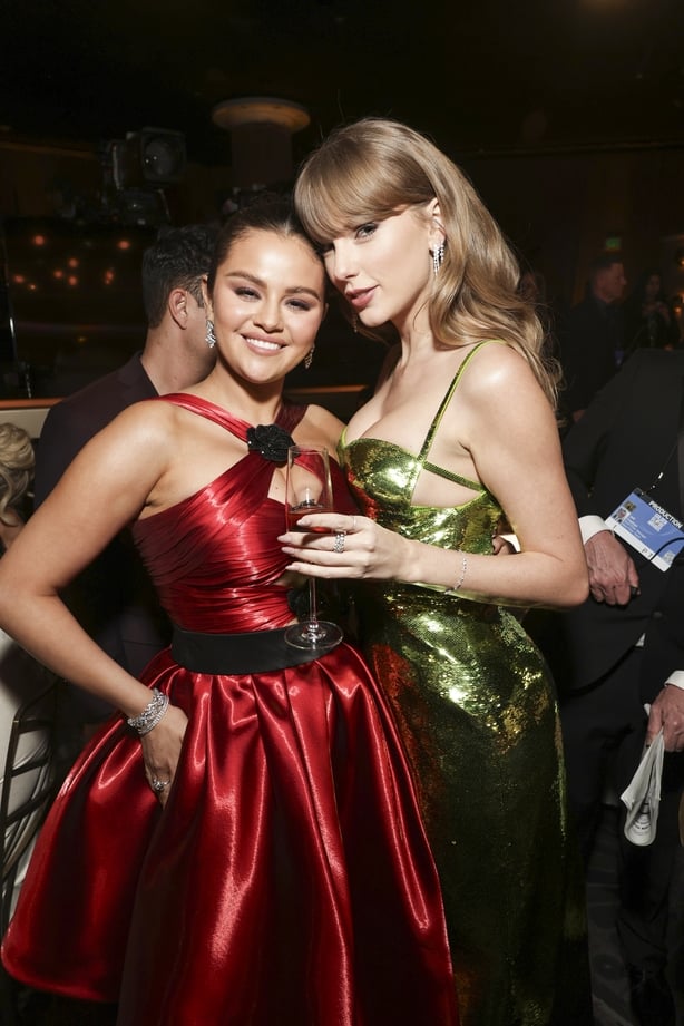 selena gomez taylor swift baking