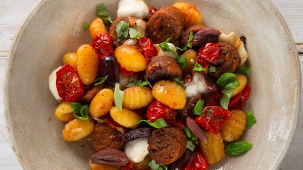 Niamh's roasted gnocch & veggie sausages: OT