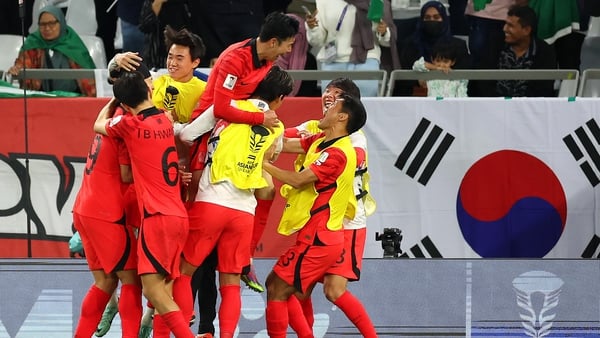 South Korea march on to the quarters