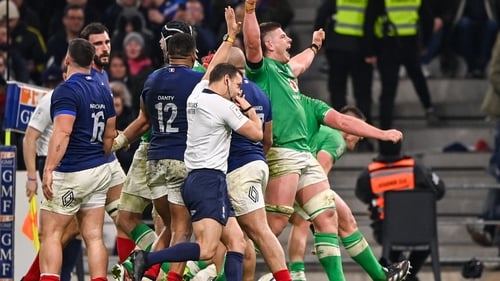 Ireland scored five tries in the 38-17 win