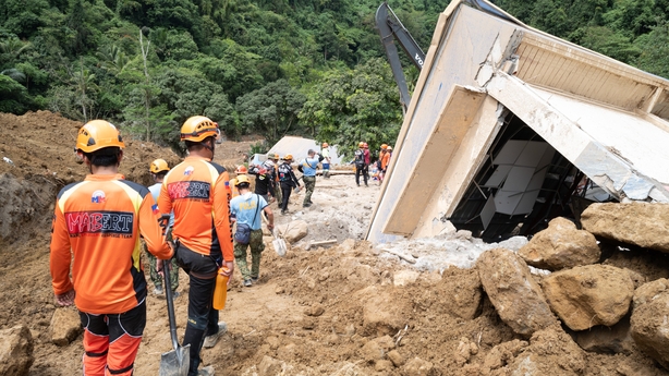 'Miracle' rescue 60 hours after Philippine landslide