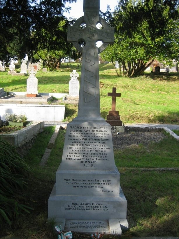 Memorial to IRA civil war volunteers