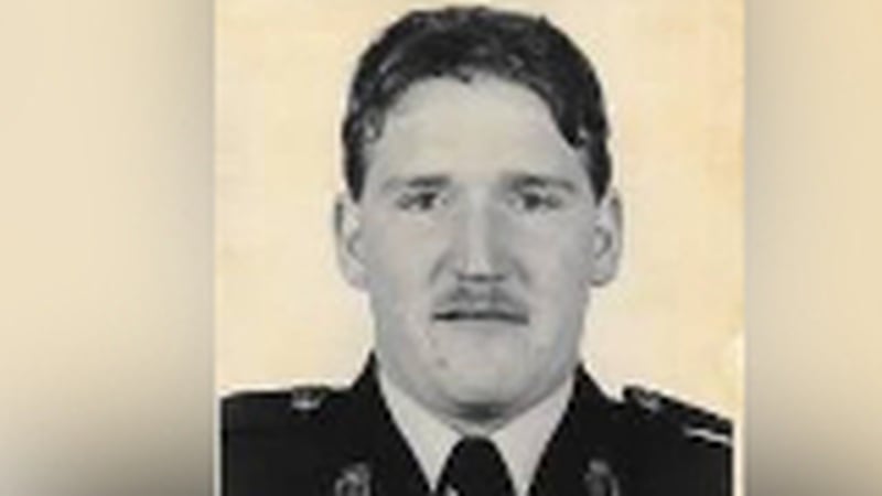 Three arrested over murder of policeman 30 years ago