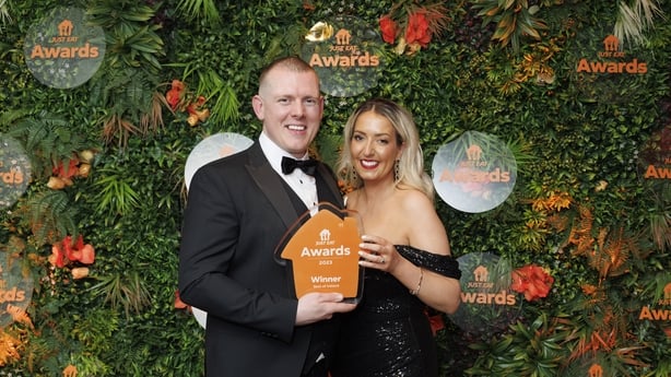 Galway restaurant Birdhouse was named 'Best of Ireland' at the 10th annual Just Eat Awards. The Just Eat Awards recognise the nation's most loved restaurants, grocery and convenience partners that partner with Ireland's leading on demand food delivery platform, Just Eat. Over 47,500 votes were cast for the 10th annual Just Eat Awards, which took place at the Marker Hotel, Dublin last night. A number of Just Eat partners were nominated in 11 categories, with shortlisted finalists and Just Eat partners from all over Ireland in attendance at the awards. Pictured receiving the award is Fraser and Orla Scott from Birdhouse. Picture Andres PovedaFor more information on the 10th annual Just Eat Awards, visit @justeatie on Instagram or TikTok.