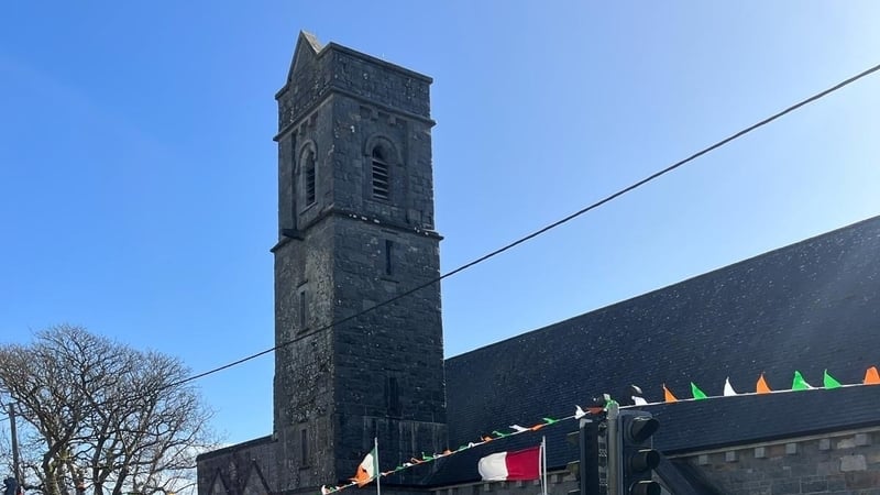 Bearthla Mháirtín Ned Ó Féinneadh, as an Spidéal.
