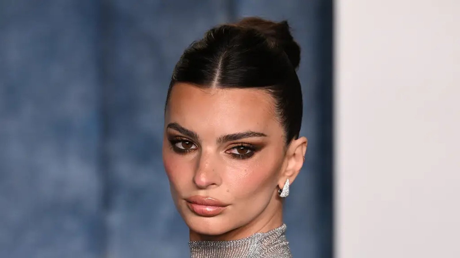 Emily Ratajkowski single-handedly revived the going-out top