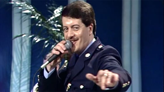 Singing policeman Garda Cornelius Ward, 1989