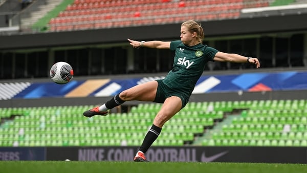 Ruesha Littlejohn training at the stadium in Metz on the eve of the game