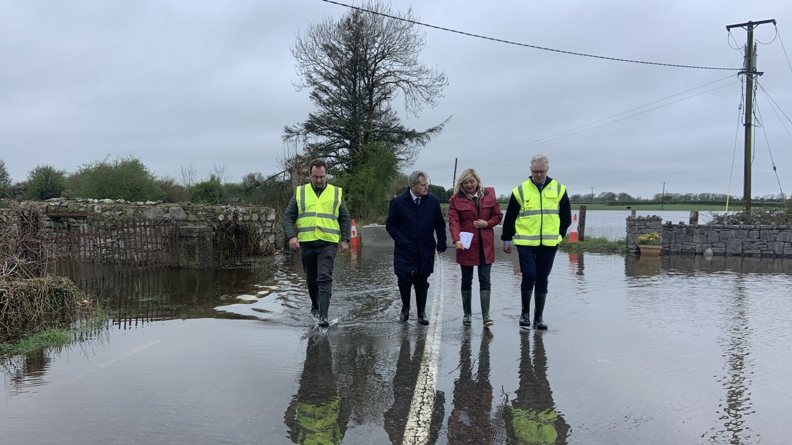 Minister of State meets Lough Funshinagh residents