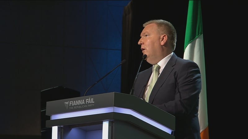 An tAire Airgeadais Michael McGrath ag Ard Fheis Fhianna Fáil