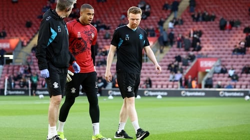 Gavin Bazunu limps off after injuring himself in a warm-up